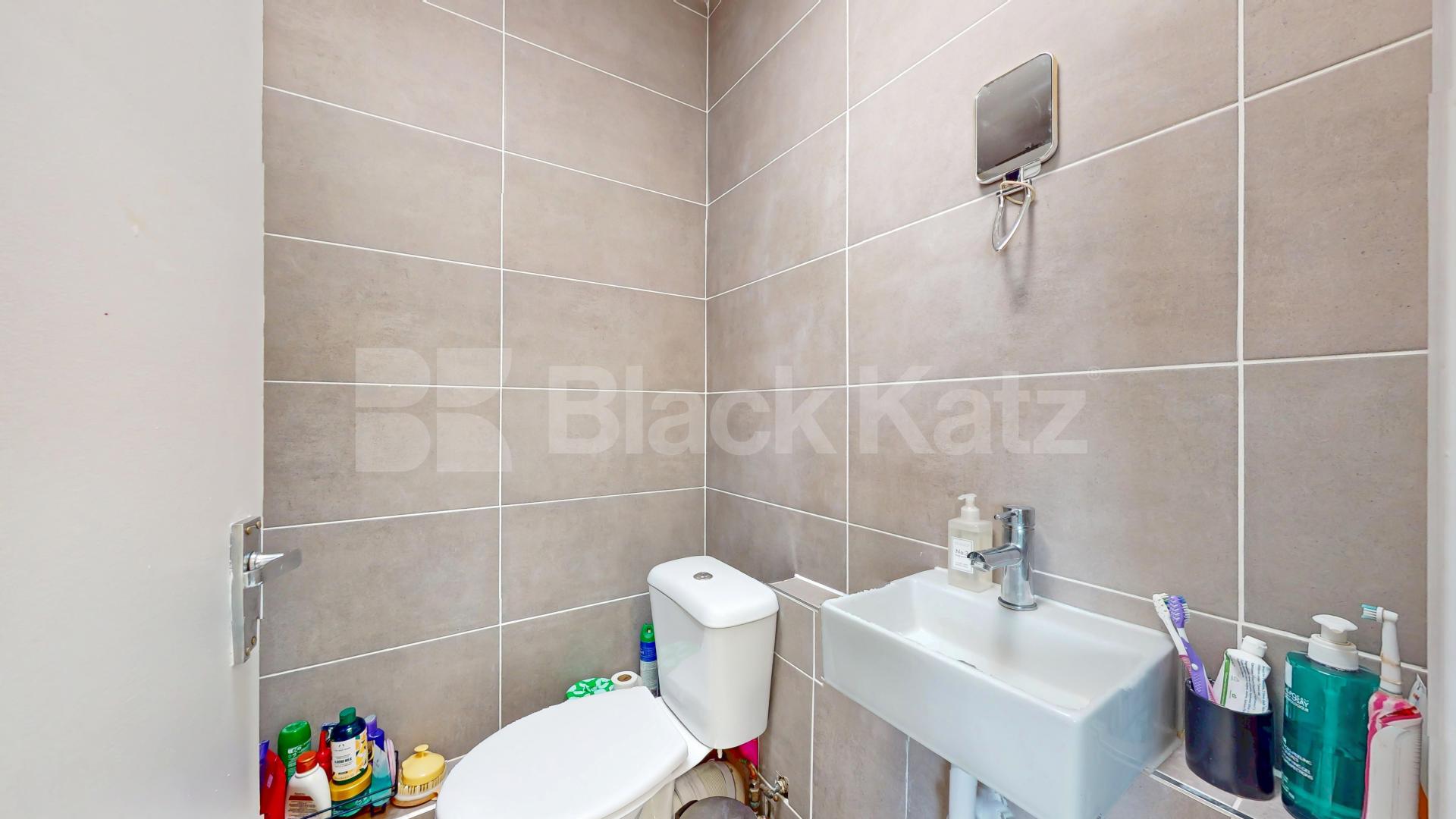 Spacious split level 3 bed mins to tube and Regents Park  Salisbury Street, Marylebone